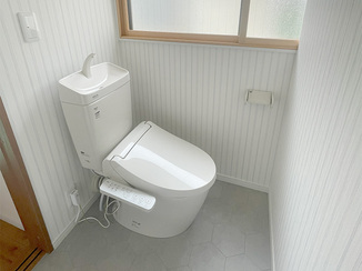 トイレリフォーム ２階に新設した使いやすいトイレ